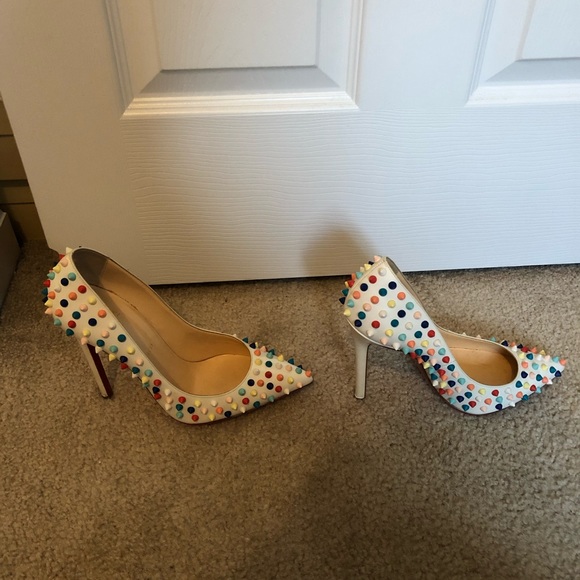 Christian Loubition heels - Picture 3 of 8